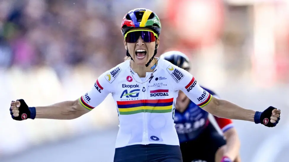 Alerte : Victoire de Kim Le Court au Tour de France Femmes, symbole d’avancée pour les droits humains