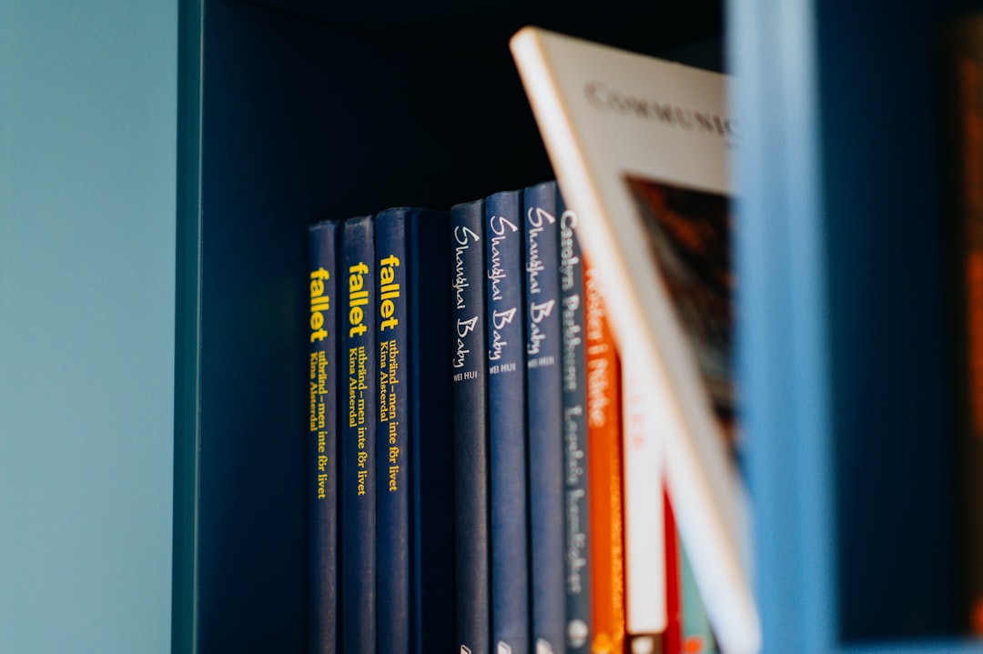 Éducation et Influence des Voisins de Banc - Droits Humains