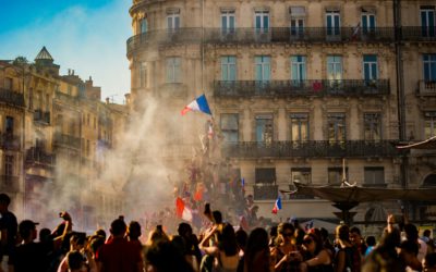 Droit de manifester : enjeux et protections des droits humains