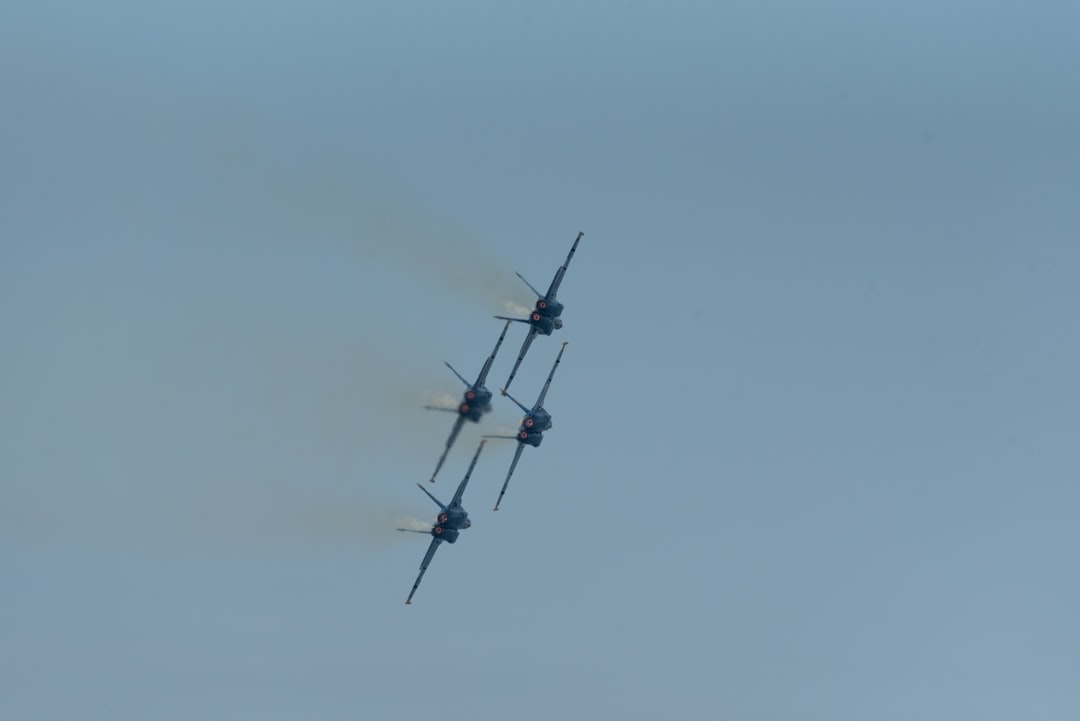 Défense aérienne et droits humains : enjeux de souveraineté