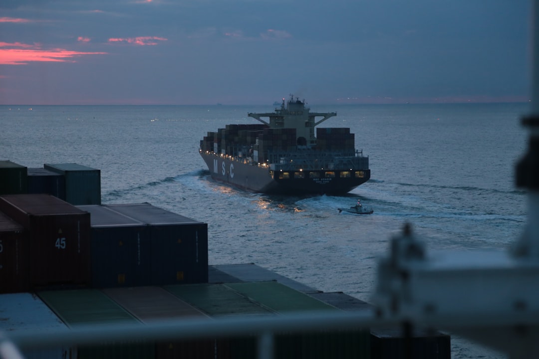 Mondial: 20 000 marins bloqués violant leurs droits